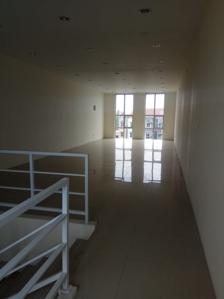 DiSewakan Ruko Bizpark Karawang Barat